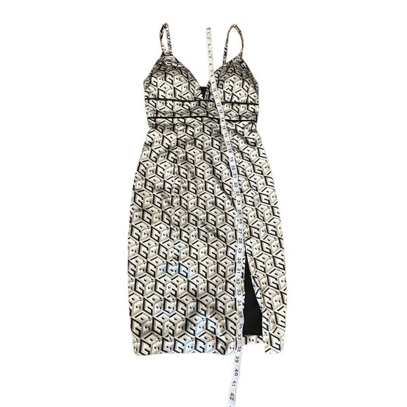 NWT GUESS WOMEN'S Logo G-CUBE SLEEK Satin PLUNGE mini Dress Size 2 Retro No bra - Picture 5 of 15